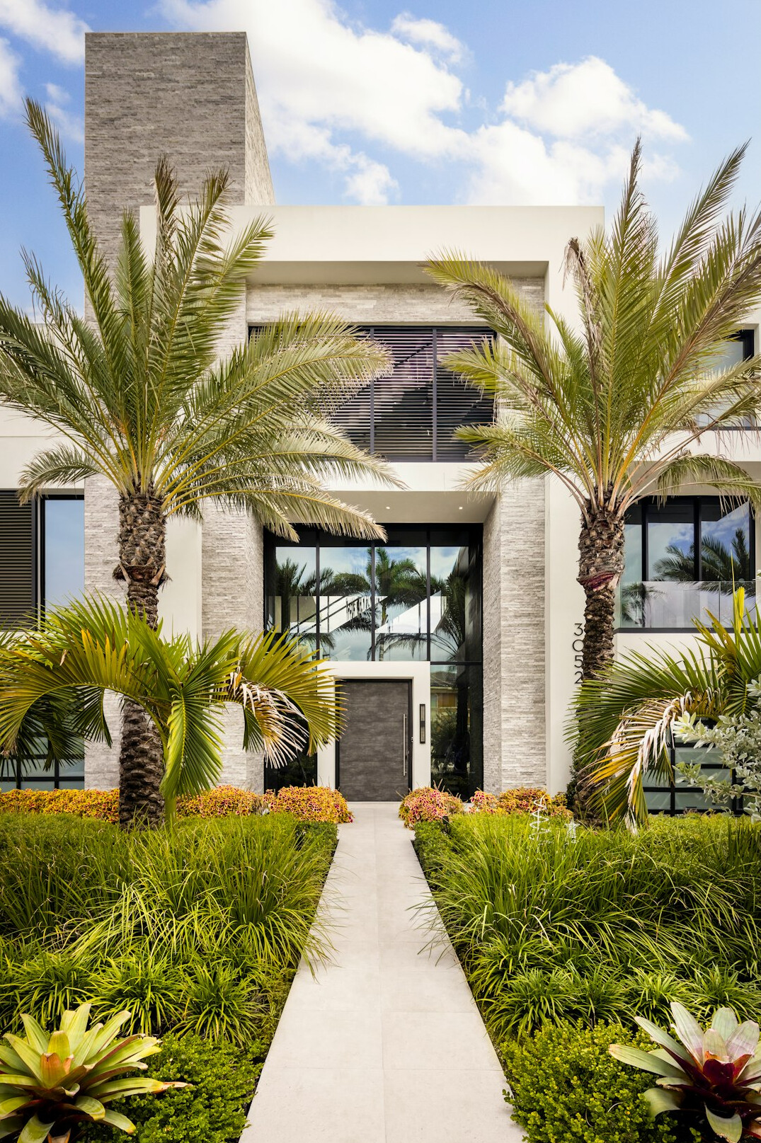 celebrity home exterior modern