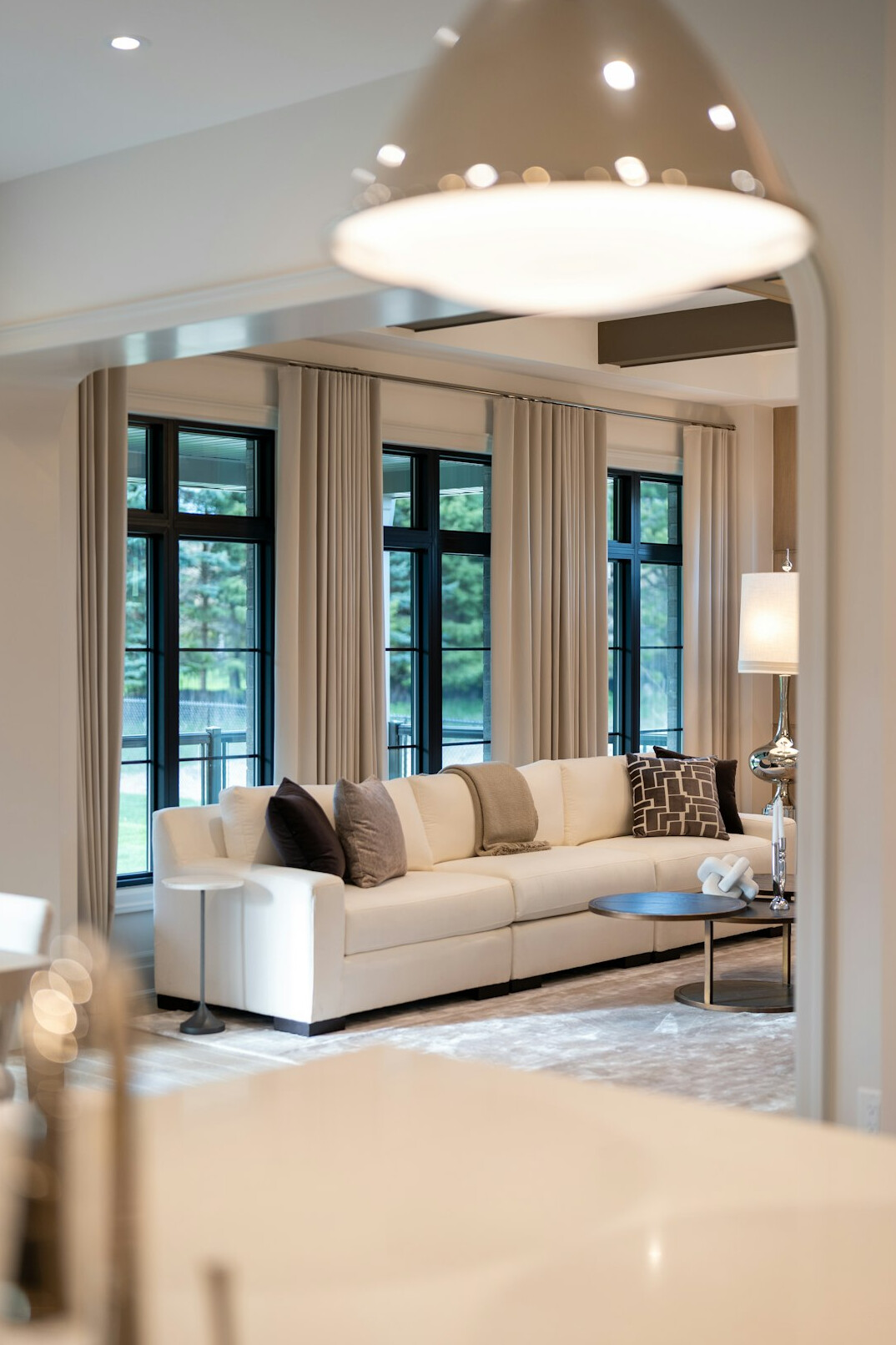luxury celebrity home living room